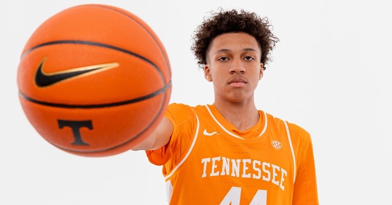 Vols freshman Cameron Carr 'hasn't flinched' despite late arrival