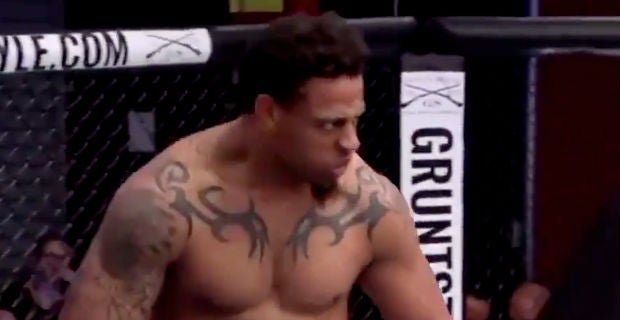 Watch: Former Jaguars DE Austen Lane earns UFC contract with TKO win