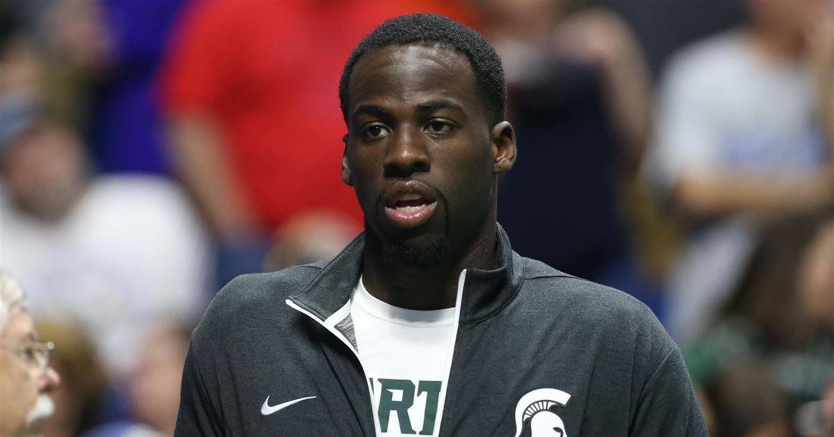 LOOK: Draymond Green gifts headphones to MSU basketball team