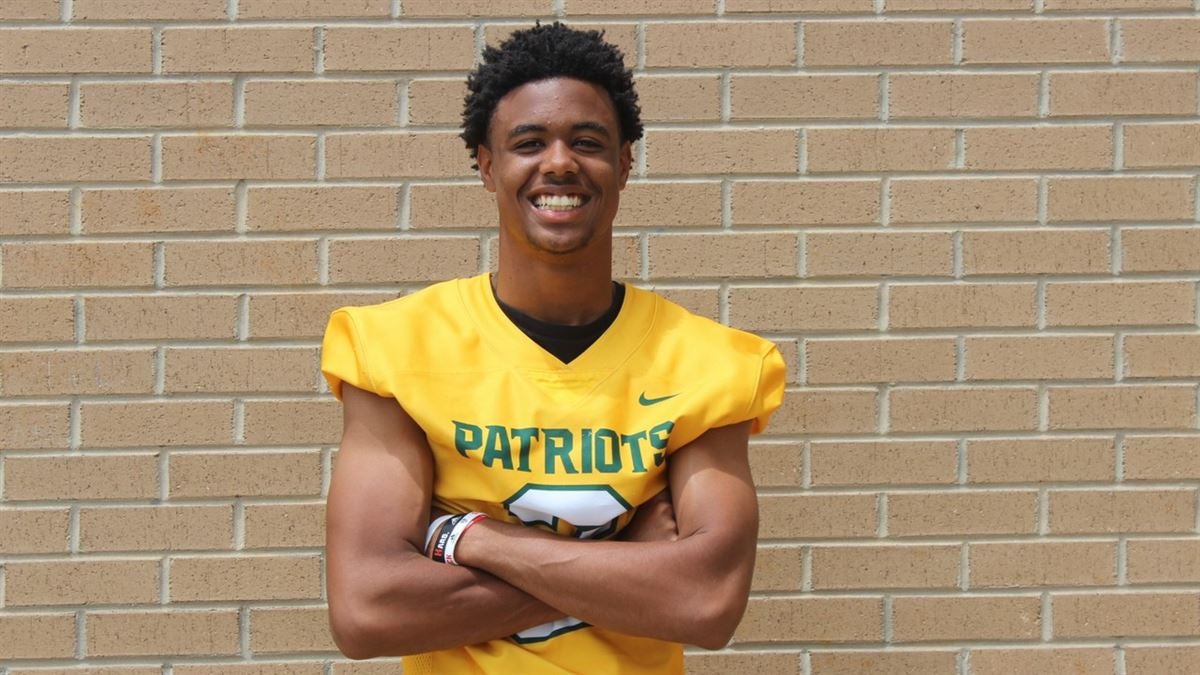 Early Enrollee Profile Hard hitting safety Quentin Reddish