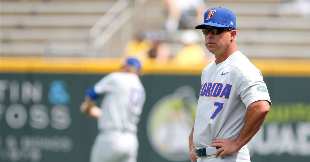 Florida baseball coach stresses need 'to get football back'