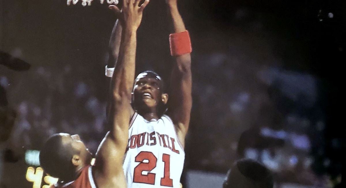 Kenny Payne back with the Cards, officially named UofL men's