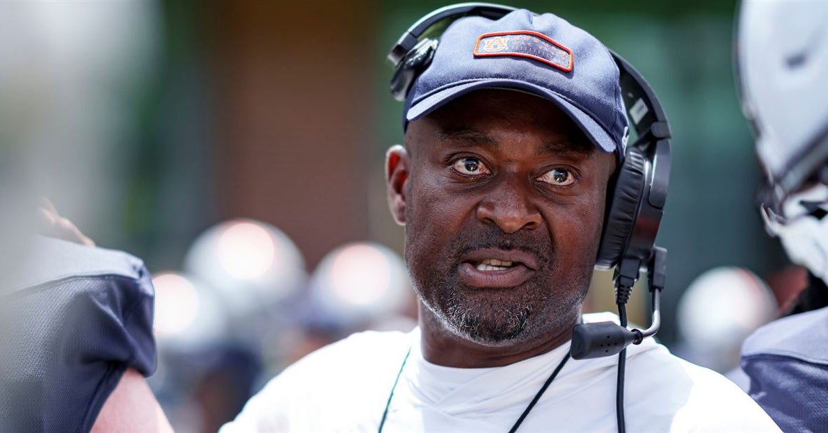 How Auburn can benefit from new communication technology this season How Auburn can benefit from new communication technology this season