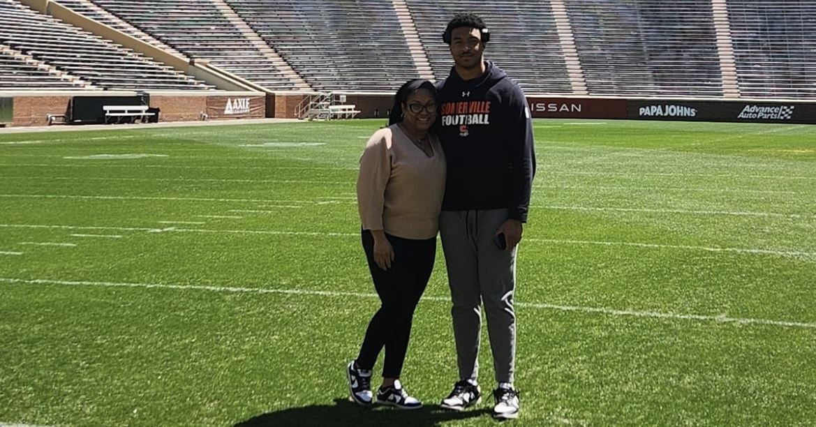 Vols standing out to edge-rusher target after first visit to Tennessee