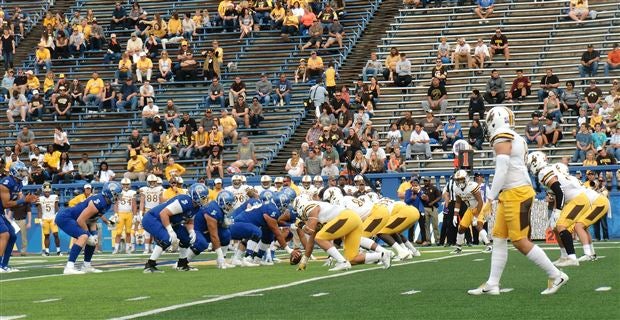 Senior Day win: San Jose State beats Wyoming 20-17