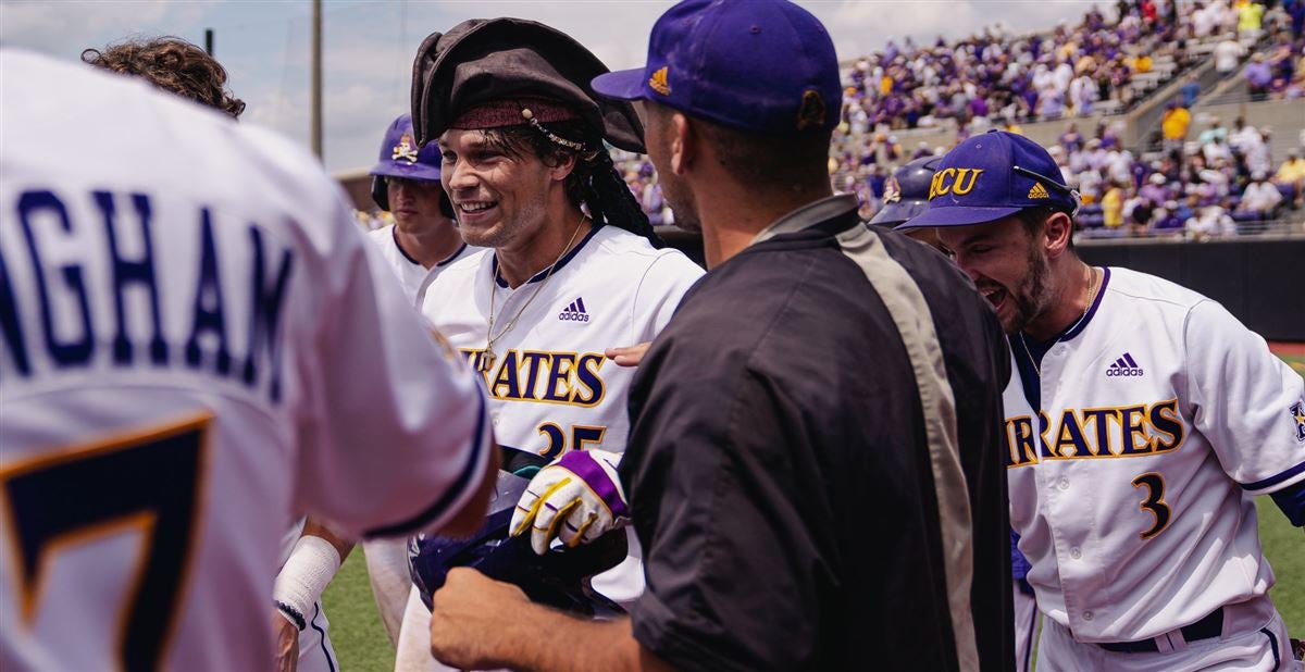 WATCH: ECU baseball player homers from both sides — in the