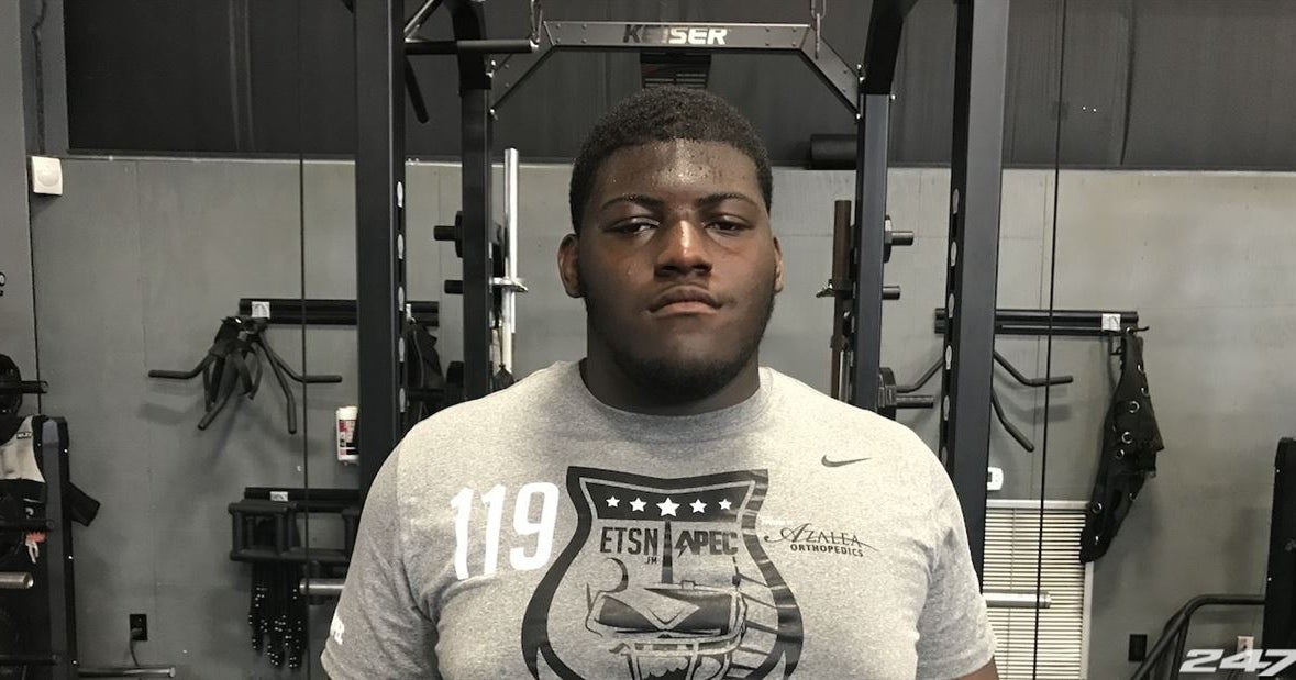 First offer arrives for 2020 OL Devon King