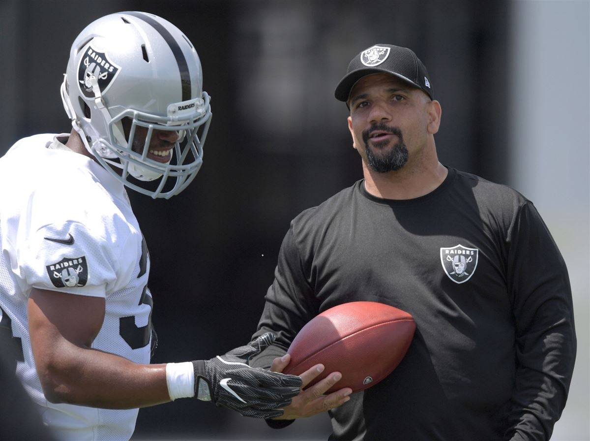 Philadelphia Eagles assistant Jemal Singleton's coaching style a product of  time at Air Force