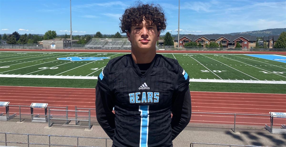 2022 ATH Nic Saunders Is a TwoWay Playmaker