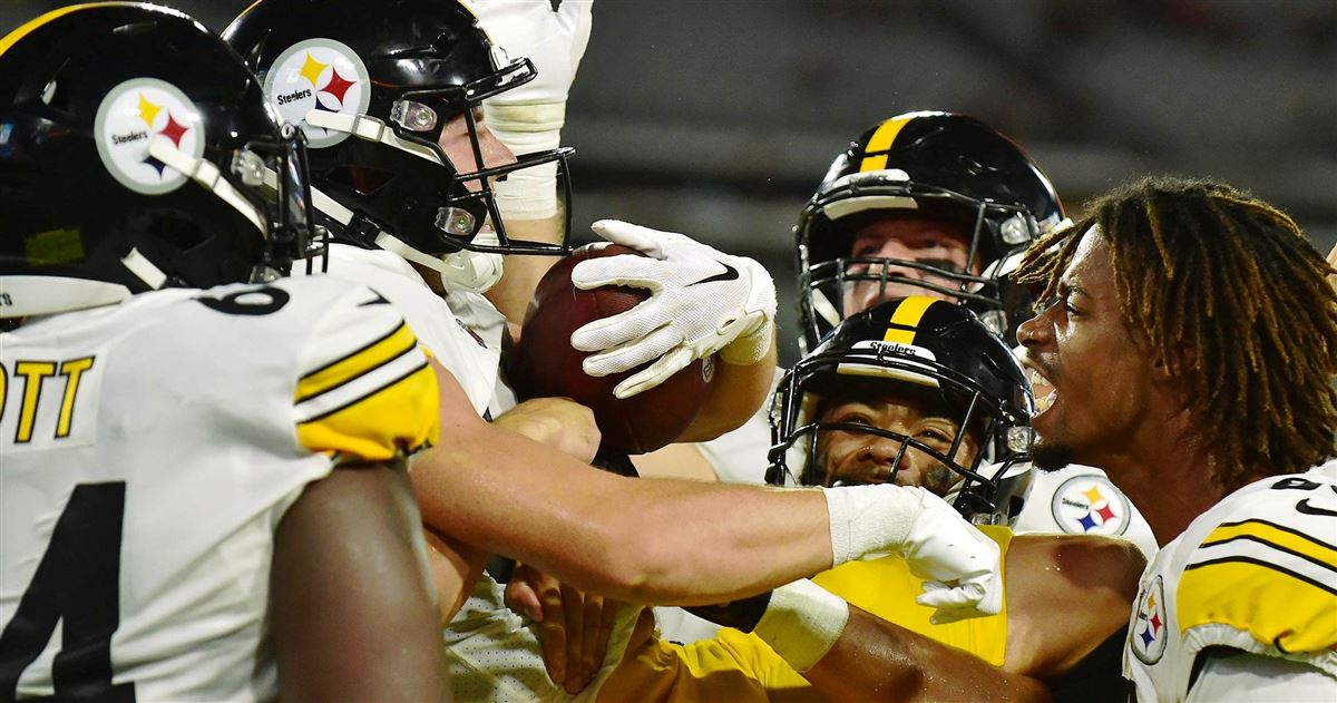 Pat Freiermuth: Steelers Had No Hot Routes with Kenny Pickett 2022