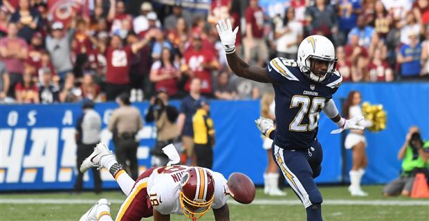 Chargers sign cornerback Casey Hayward to three-year extension