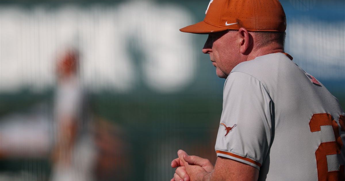 Texas baseball lands rising portal outfielder Carlos Lugo