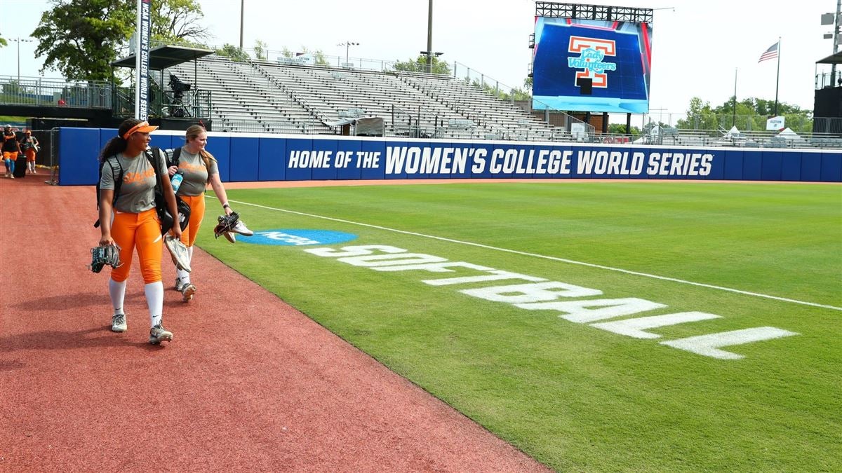lady-vols-softball-starts-college-world-series-play-thursday