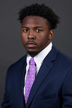 Former Havelock and ECU starting lineman Jones commits to transfer to  Illinois, Ryan Jones to turn pro