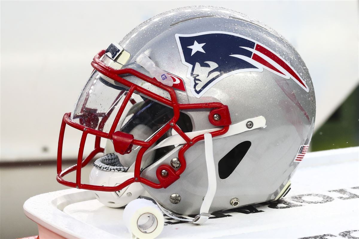 Jamie Collins rejoins Patriots for third stint in New England