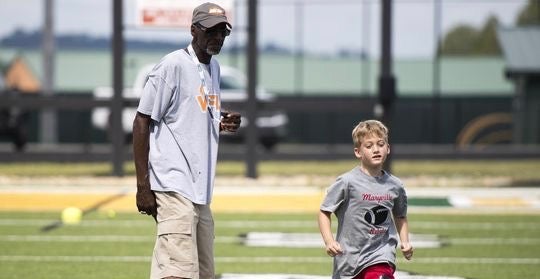 Video: Former Vols star Tony Robinson finally finding peace