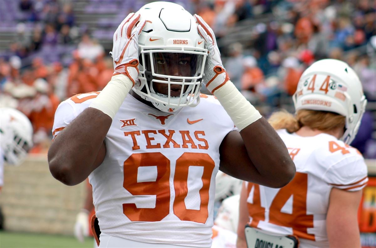 Texas defenive lineman Charles Omenihu (90) before a spring NCAA football  game. Saturday, April 15, 2017 in Austin, Tex. (TFV Media via AP) **  Mandatory Credit ** Stock Photo - Alamy