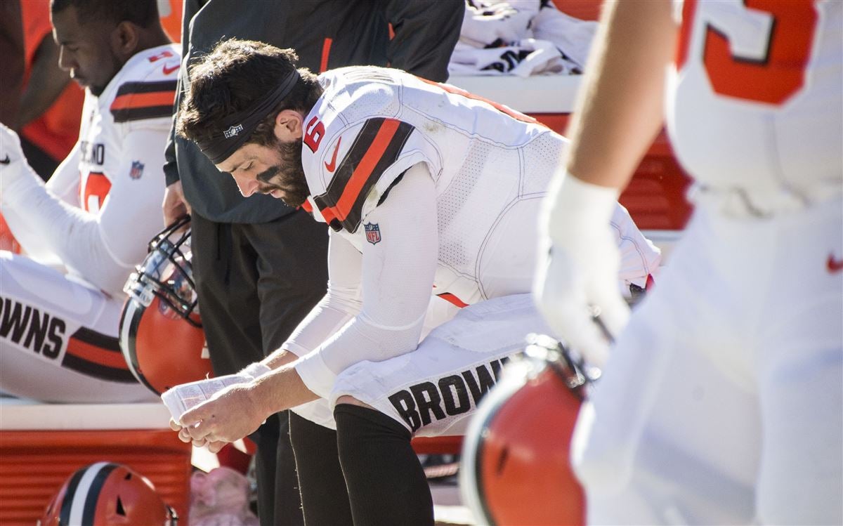 He's a killer': Bengals QB Joe Burrow braves cold elements in divisional  playoff win over Buffalo 