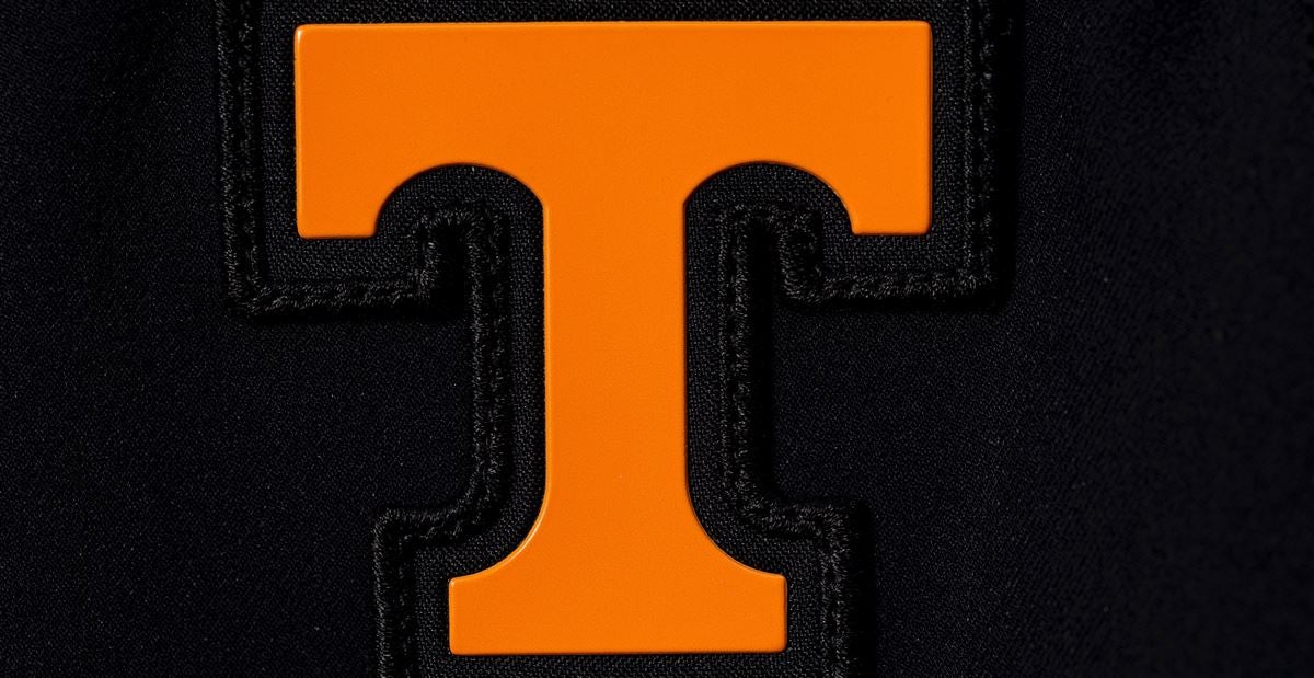 Vols activate Dark Mode against South Carolina