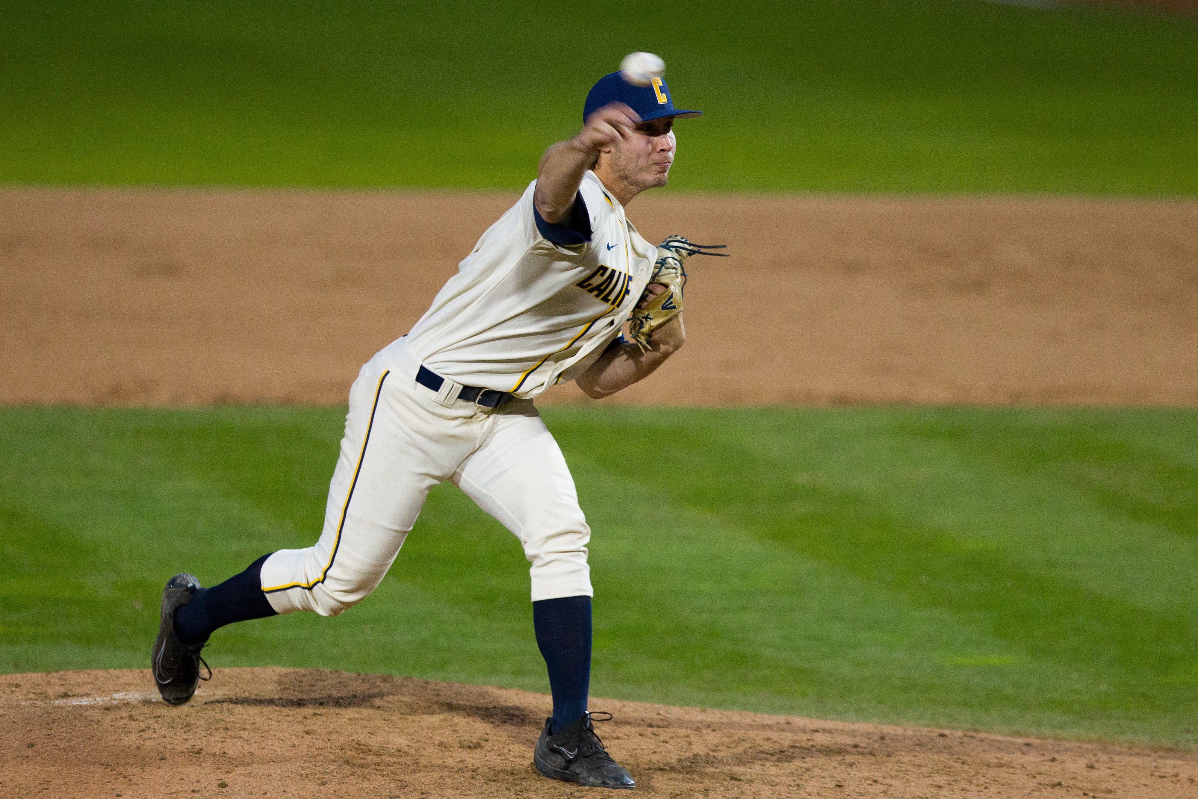 FINAL: WSU 9, UCLA 5 The Bruins retired 12 in a row to finish out the game,  but couldn't overcome a pair of early two-out rallies by the…