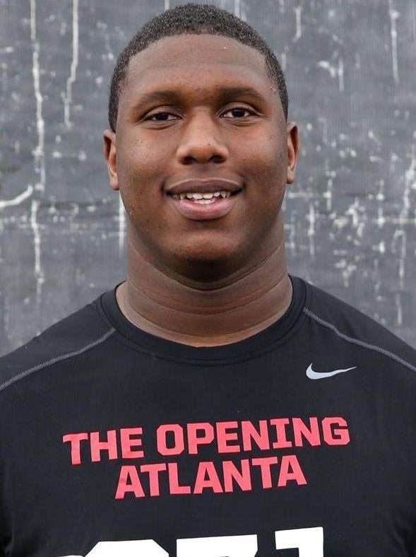 E J Price Kentucky Offensive Tackle e-j-price-kentucky-offensive-tackle