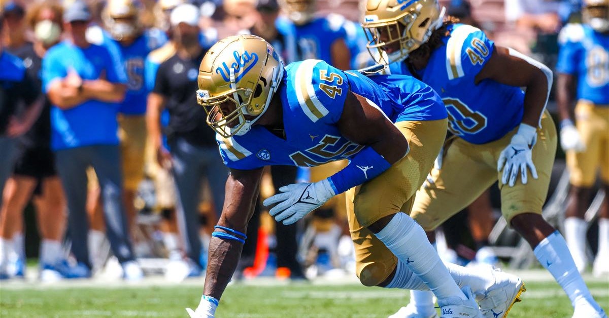 Oregon will host UCLA transfer Mitchell Agude this weekend