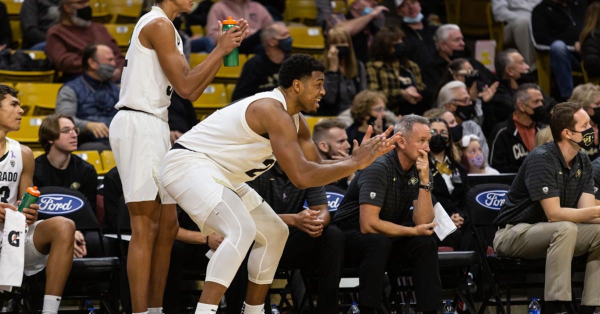 Buffaloes men's basketball hands out awards at end of season celebration