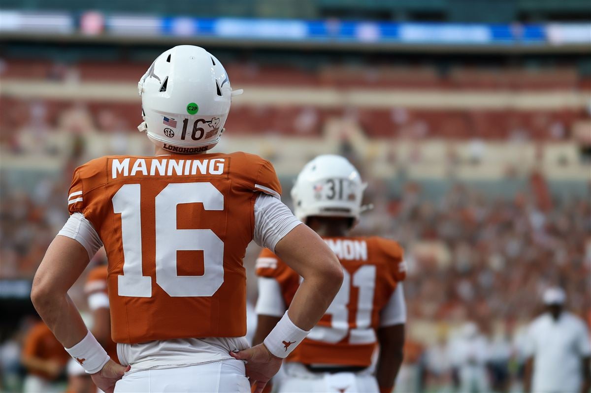 Texas football remains at the top of the AP Poll coming out of bye week