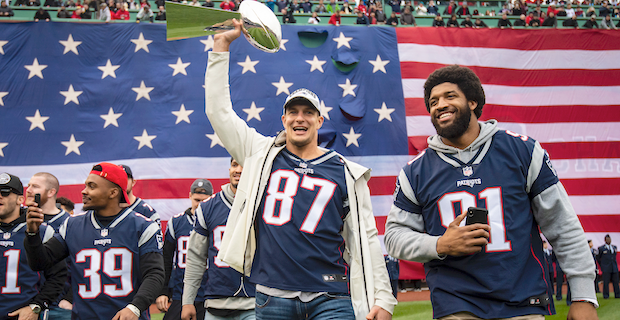 Patriots' Tom Brady, Julian Edelman react to Rob Gronkowski denting the  Lombardi Trophy