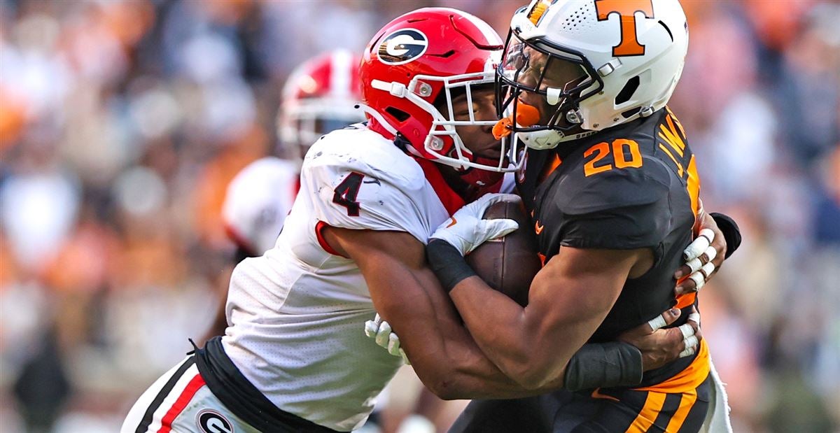 Comparing The 2022 Bulldogs To The 2021 Georgia Football Team