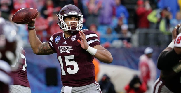 Senior Elgton Jenkins Wins 2018 Kent Hull Trophy - Mississippi State