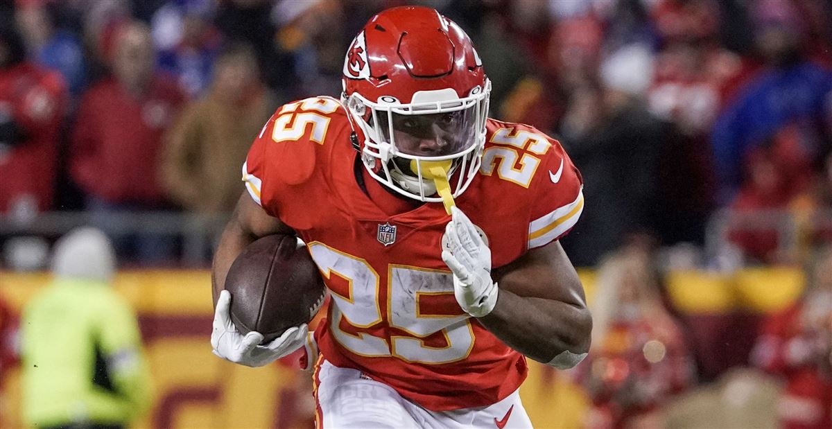 Chiefs to start rookie RB Isiah Pacheco over Clyde Edwards-Helaire vs.  49ers, per report 