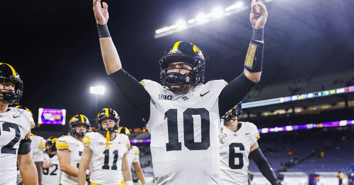 Eickholt: Kirk Ferentz Makes Rare Slip-Up, Uses Opportunity to Instill Confidence in Jeremy Hecklinski