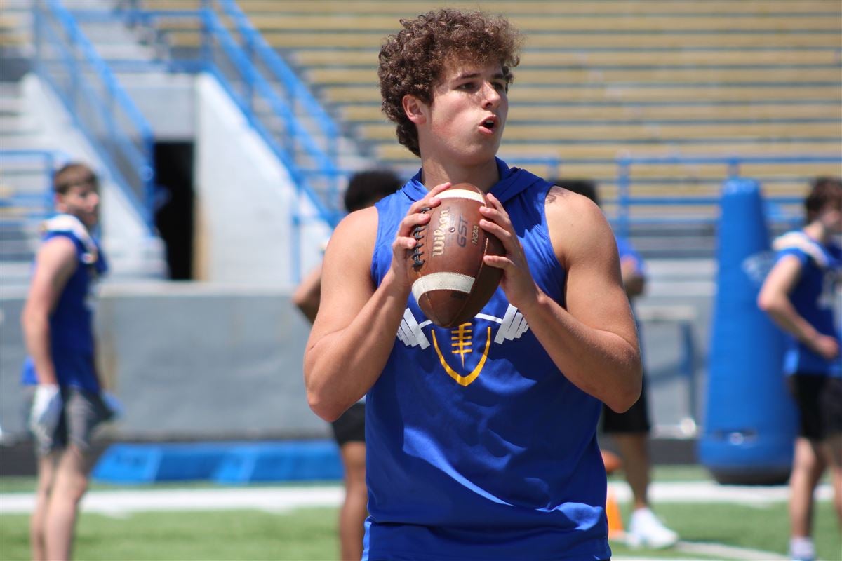Elite 2025 QB planning White Out game visit