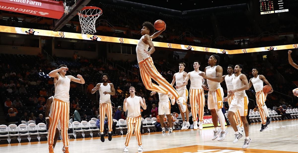 Tennessee Basketball Moves Into Top Five Of AP Poll