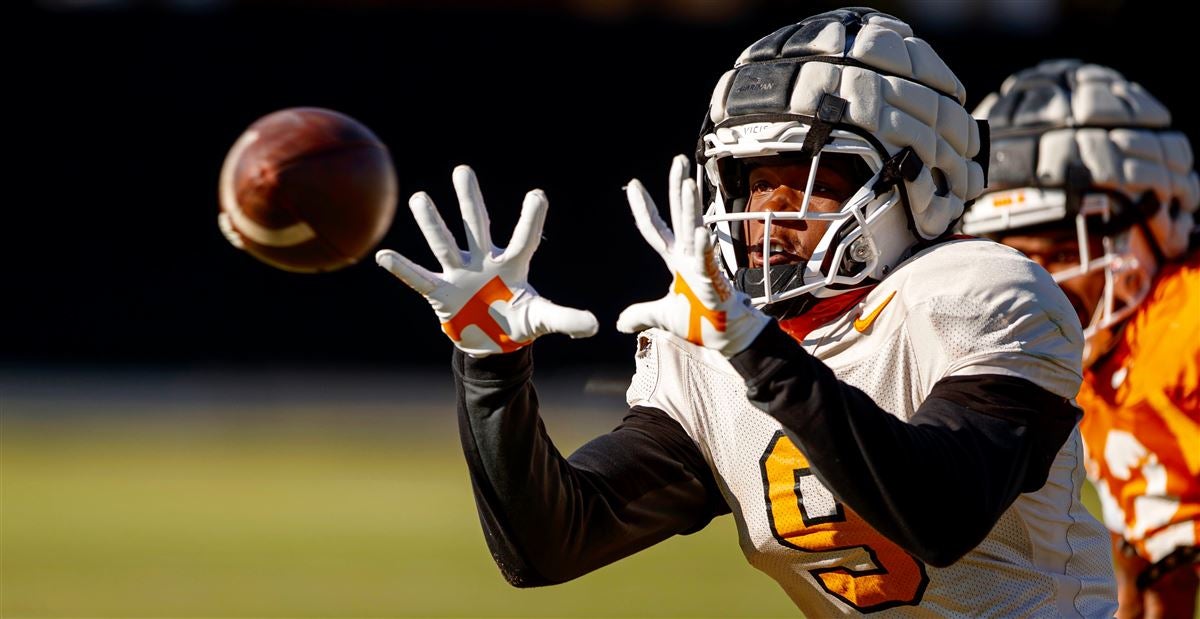 TRANSFER ALERT: Tennessee transfer Jimmy Calloway signs with Louisville - Vimarsana News