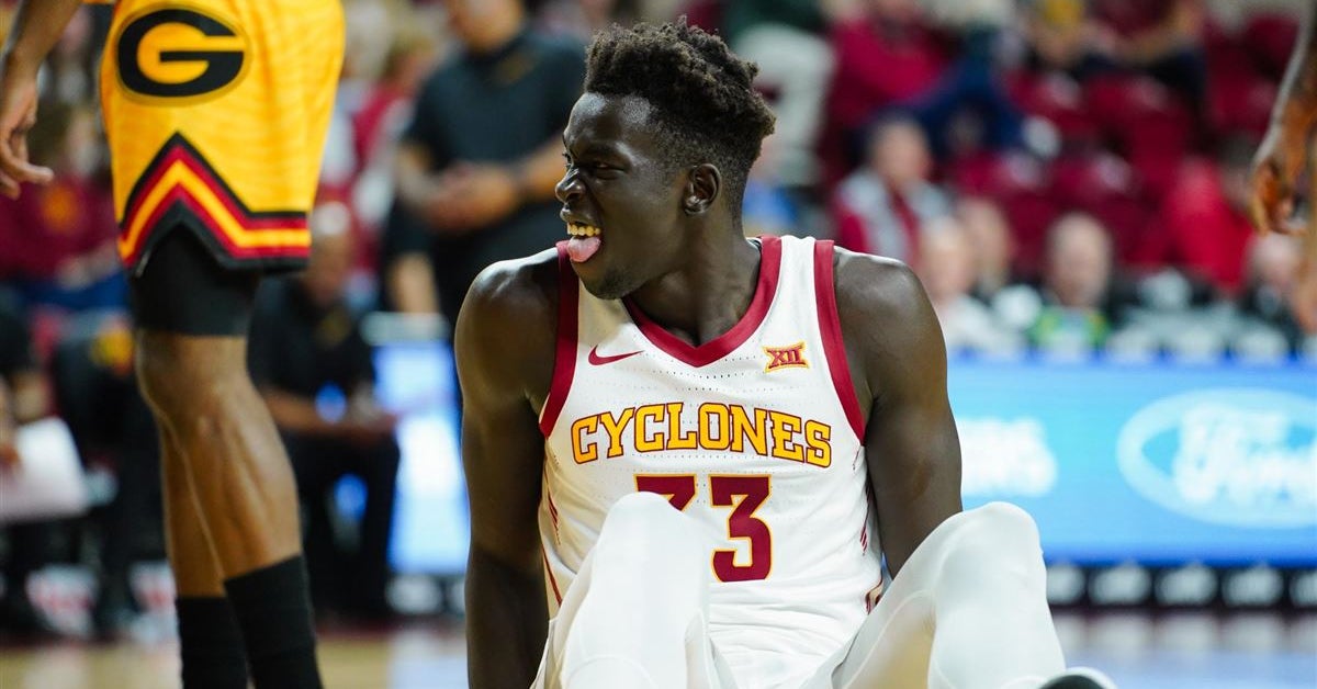 Omaha Biliew entering transfer portal