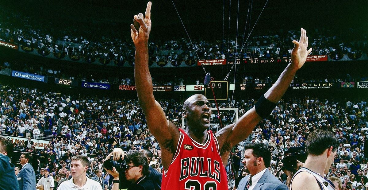 mj congratulates lebron