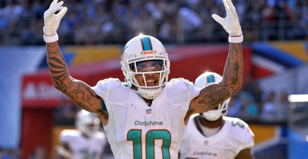 Kenny Stills is trash talking Tom Brady for some reason