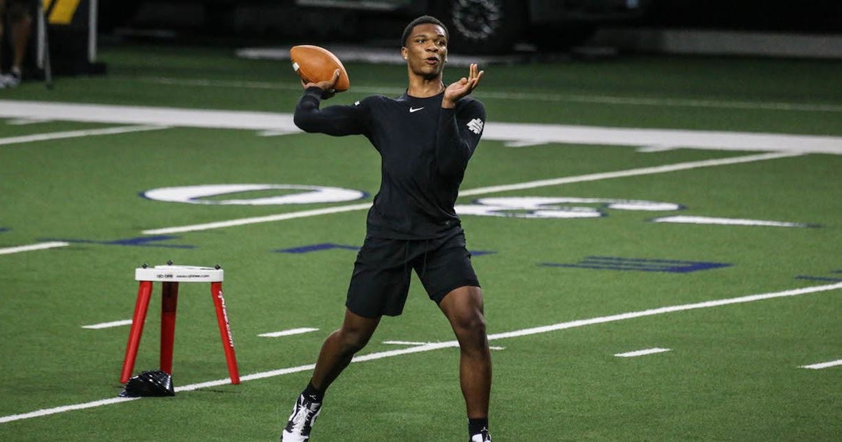 WATCH Anthony Richardson throws at Elite 11 pro day