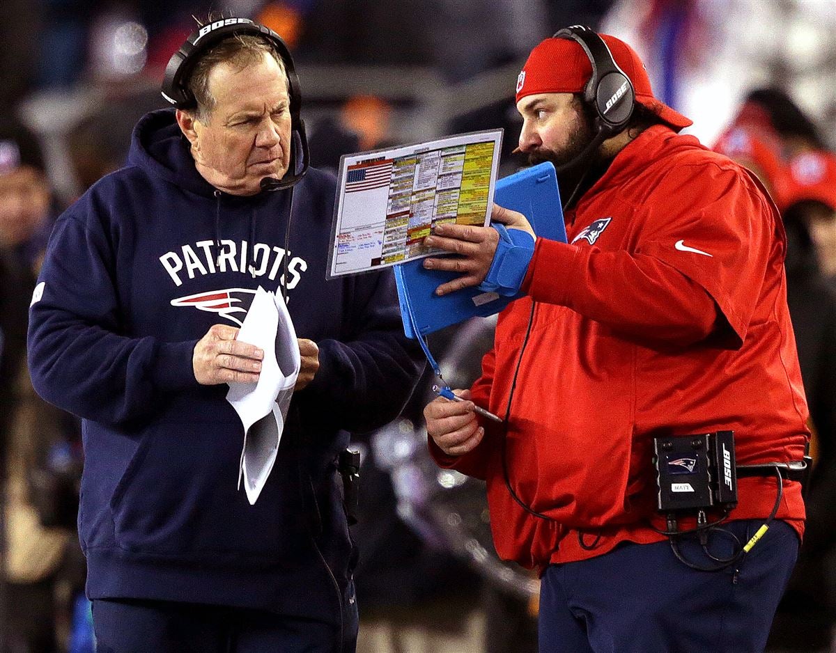 Patriots' Belichick not sentimental in building roster, maintaining cap