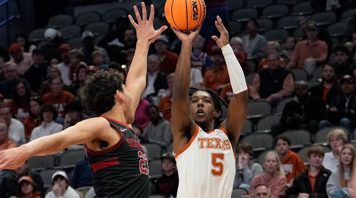Strong second half lifts No. 7 Texas to win over Stanford, 72-62 - Vimarsana News