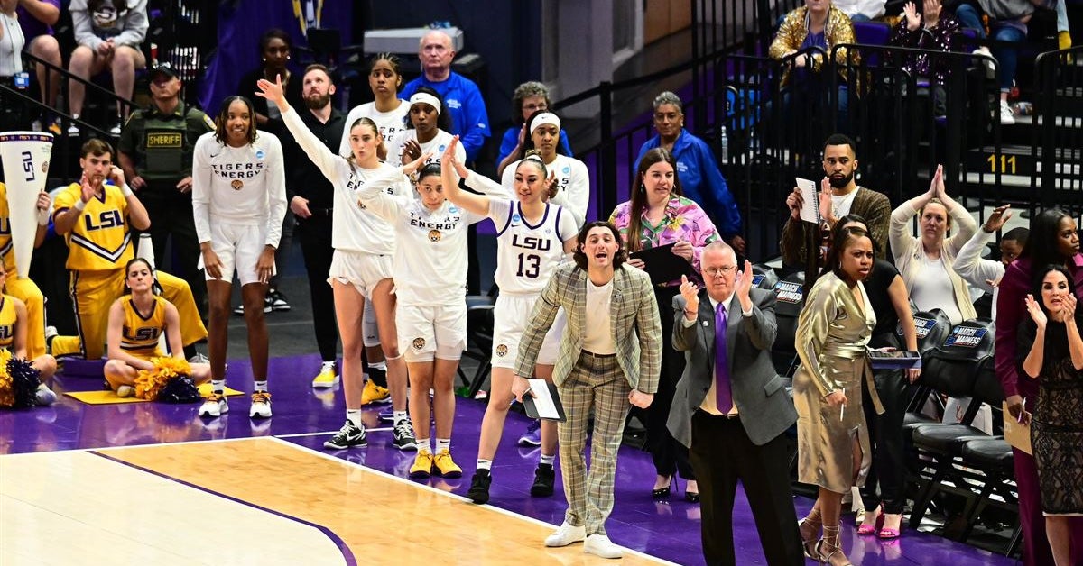 LSU advances to the Sweet Sixteen with win over MTSU