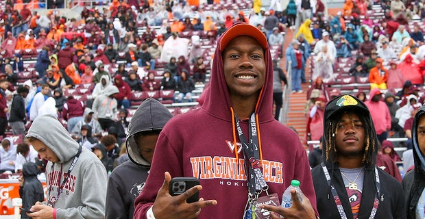 Redshirt Freshman LB enters the NCAA Transfer Portal for Virginia Tech