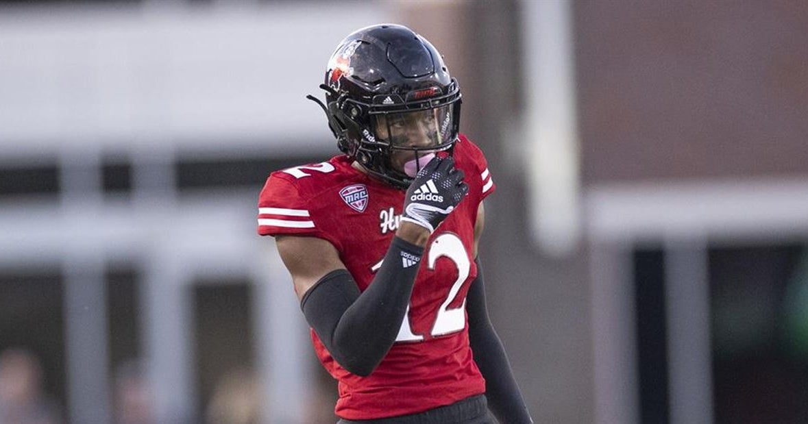 Transfer cornerback sets Arkansas, Rutgers official visits