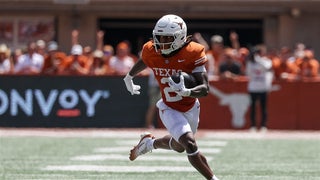 Texas RB Hollywood Smothers listed as probable right before upcoming Tennessee match-up
