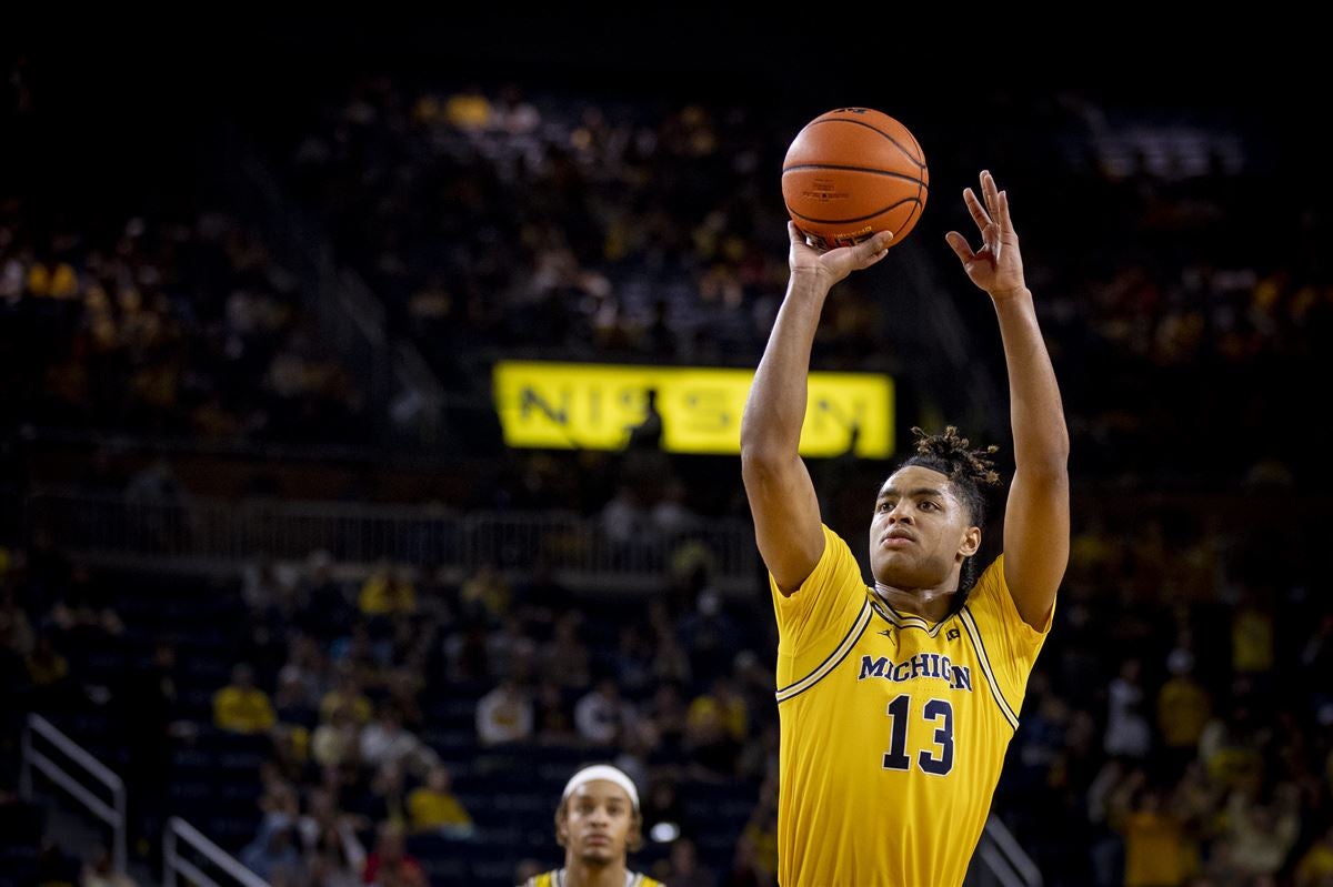 Michigan basketball: Jett Howard leads Wolverines to 75-56 victory in season-opener - Vimarsana News