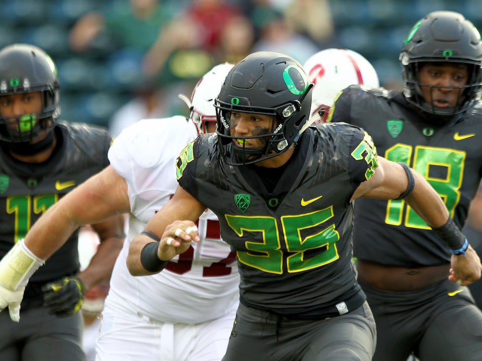 From Thanksgiving games to Autzen, the Dye brothers battle together as  Ducks, Football