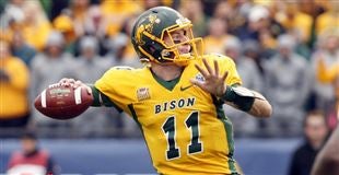 Eagles come to terms with five rookies  