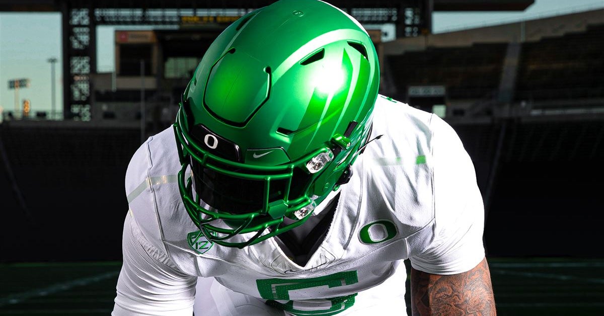 Oregon announces uniform combination for Washington State game